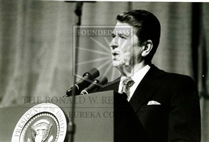 Image description is not available for 1984.120